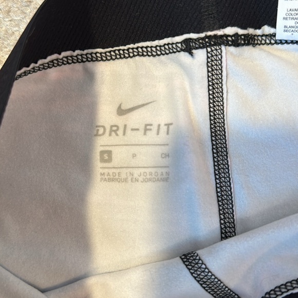 Nike pro pants - Picture 2 of 2